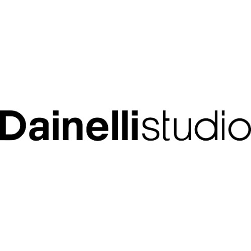 dainelli-studio-logo-medelhan-design-courier.jpg
