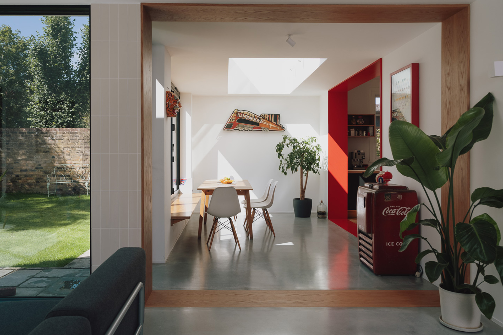 Loop House, Teddington, London, UK <br />Image copyright: @Unagru Architecture Urbanism