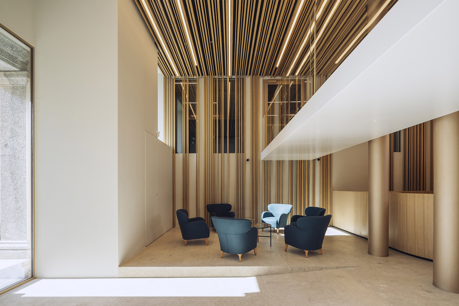 Ersel Bank headquarters, Milan, Italy <br />Image copyright: ©Stefano Anzini