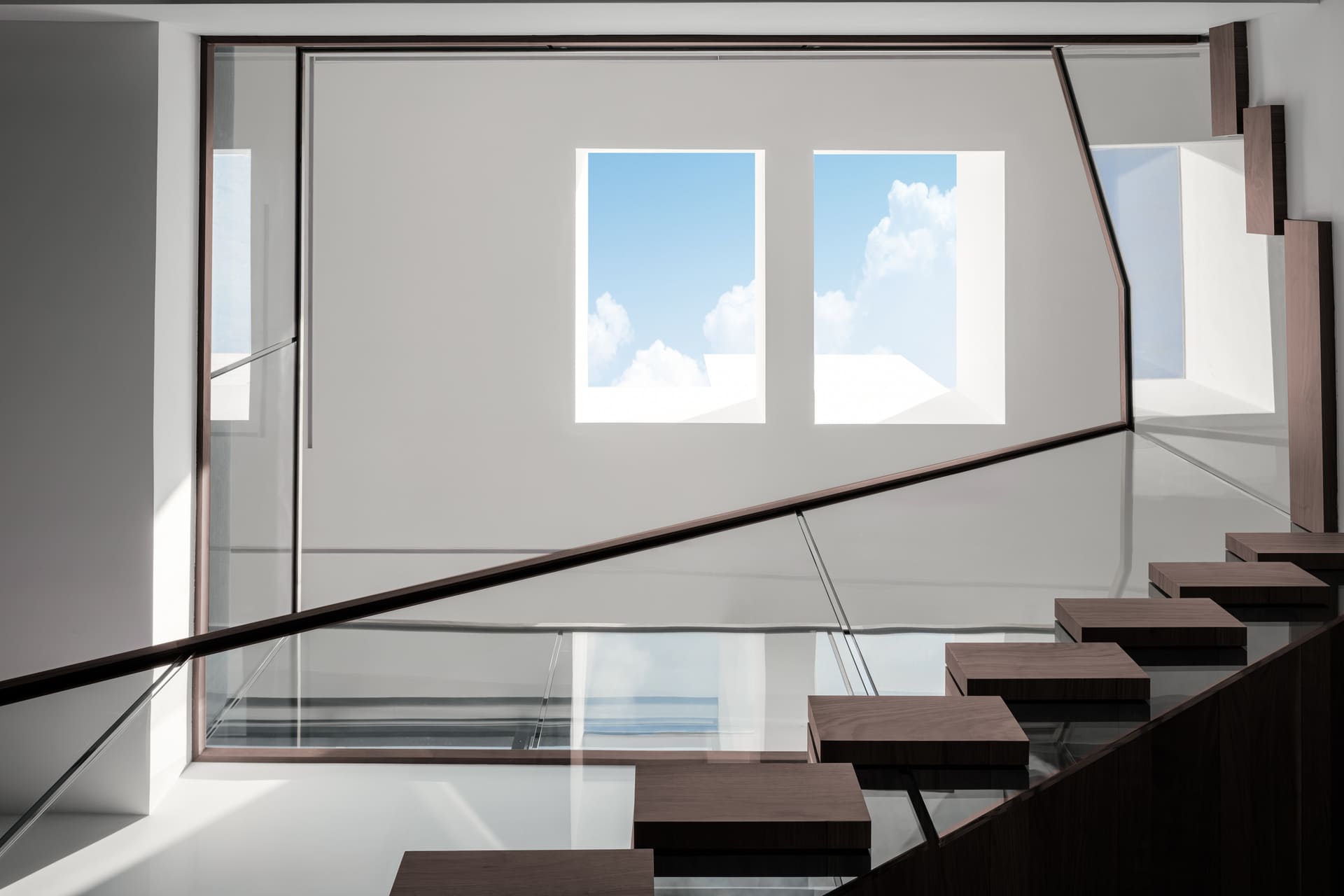 Cossu: Minimalism, Structure, and Coastal Logic in a Miami Residence