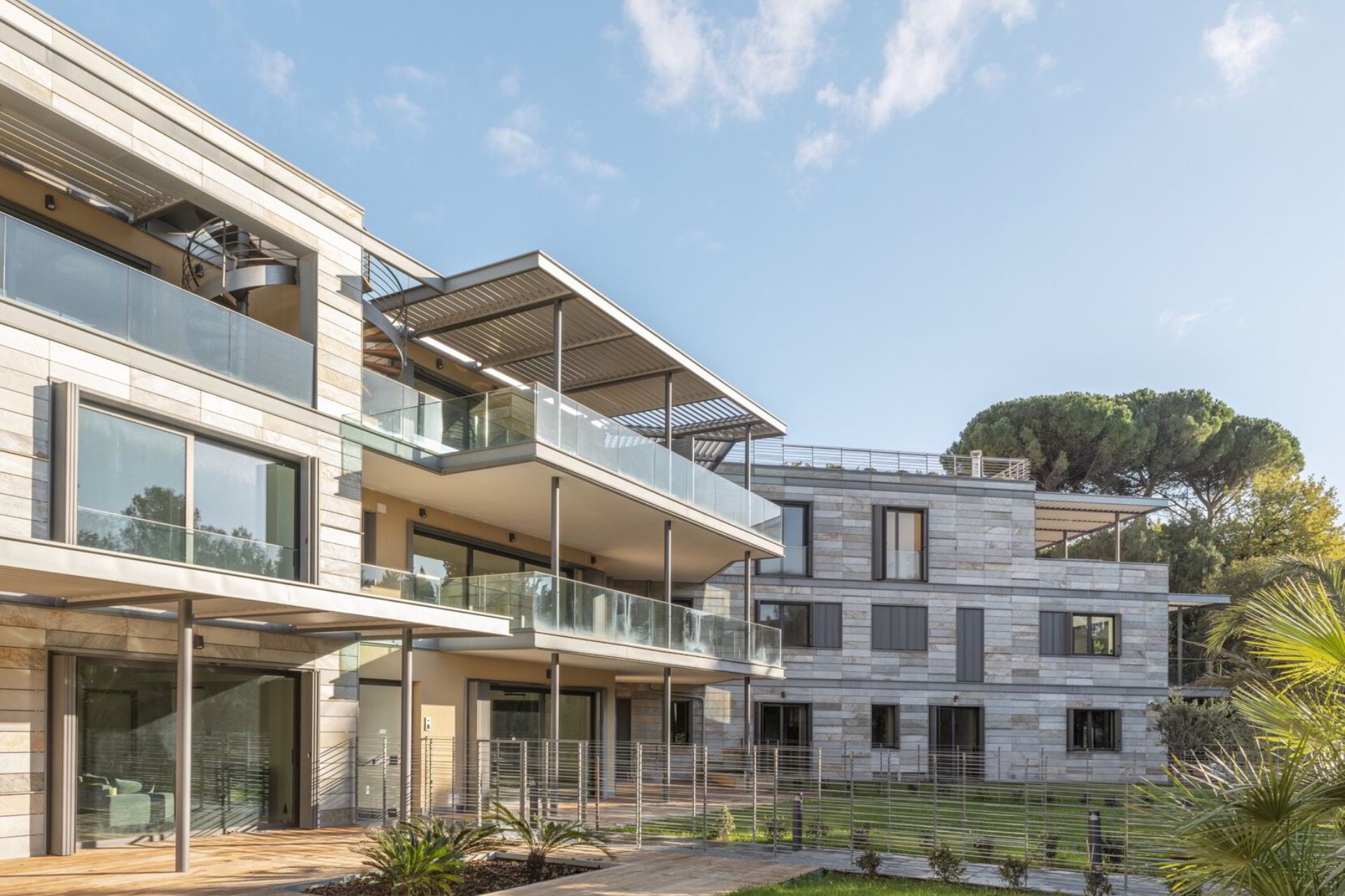 Ligurian culture of building and comfort living in Albòra by Frigerio Design Group